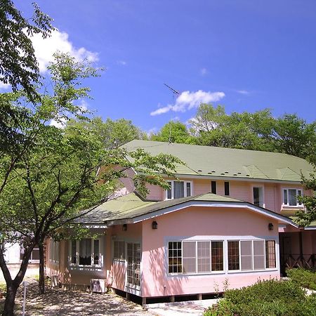 Pension Laurel Насу Экстерьер фото